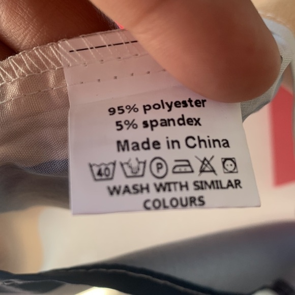 YOINS Plus Size Long Sleeve Geometric Pullover Blouse - Picture 5 of 6